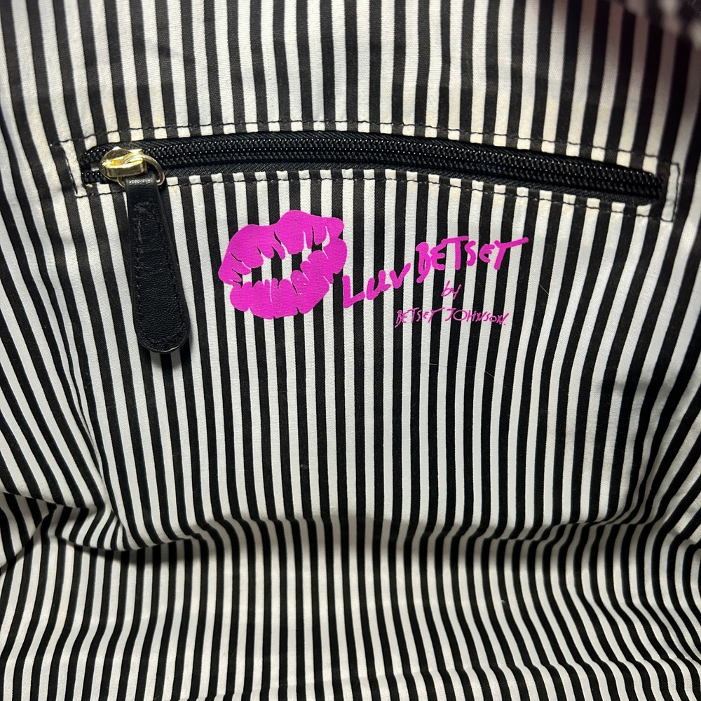 Betsey Johnson Pink French Bulldog Polka Dot Quilted Duffel Bag Weekend Travel - Picture 12 of 14